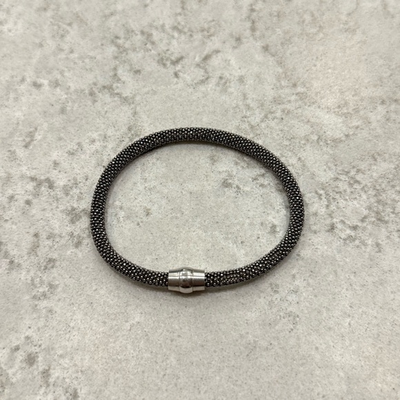 MAGNETIC SILVER BRACELET TRIO - Picture 3 of 6